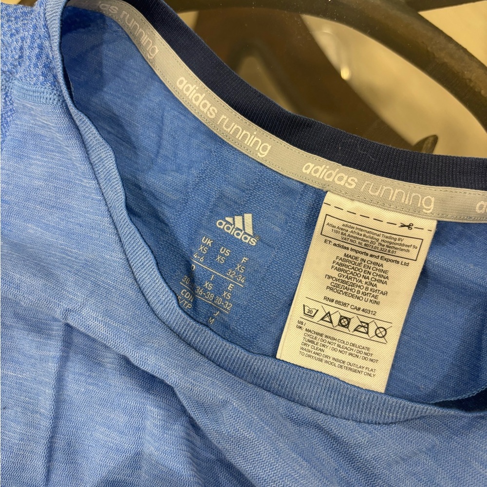 Adidas workout T-shirt XS
